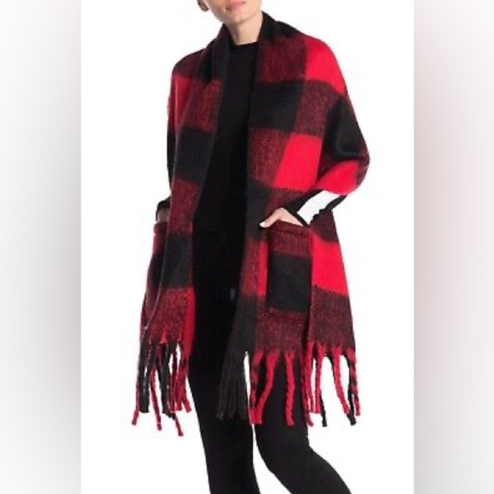 Steve Madden Scarf / Wrap 0184